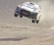 KEN BLOCK U ELEMENTU: Terrakhana u Ford Fiesti od 600 KS dokazuje da se i odrasli vole igrati u pijesku (VIDEO)