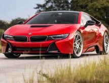 Melbourne Red BMW i8 sa Vossen točkovima