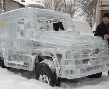 SAMO U RUSIJI: Od UAZ-a napravio ‘ledenu’ G-klasu koja se vozi! (VIDEO)