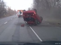 Pretjecanje desnom stranom pošlo je po zlu (VIDEO)