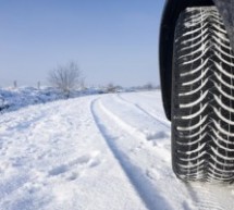 Evo kako najsigurnije voziti po snijegu i ledu!