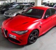 Giulia Quadrifoglio izgleda impresivno u mat crvenoj