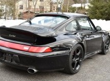 POSLJEDNJI PRAVI ZRAKOM HLAĐENI Porsche 911 Turbo iz 1996. postigao cijenu novog 911 Turba!