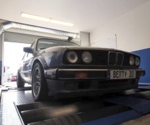 NE BAŠ TAKO PUNO  Koliko ‘konja’ ima BMW nakon 30 godina i 450.000 km? (VIDEO)