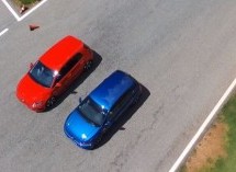 VW bitka: Polo GTI vs Golf GTI Performance (VIDEO)