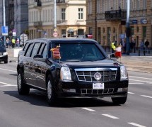 Zavirite u Trumpovu ‘zvijer’: Prvi čovjek SAD-a vozi se u automobilu dostojnom James Bonda (FOTO)