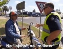 Bosanac u Australiji pokušava objasniti zašto vozi bez registracije i vozačke! (VIDEO)