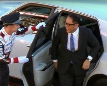 U čemu se vozi prvi čovjek Toyote (VIDEO)