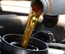 Kako pravilno dosipati motorno ulje? (VIDEO)