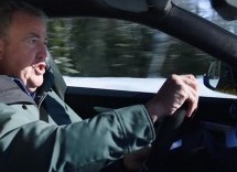 Clarkson pokušao u Urusu protiv Porschea, nije dobro završilo (VIDEO)